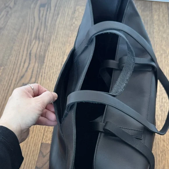 Madewell Sleek Black Leather Large Tote Bag - Picture 5 of 9